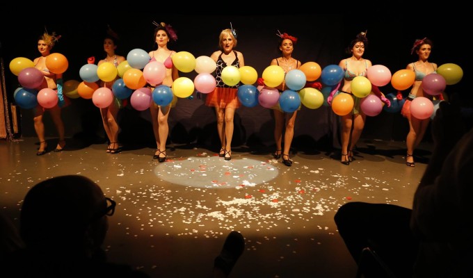 BURLESQUE LIVE