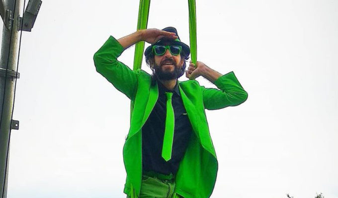 MR GREEN